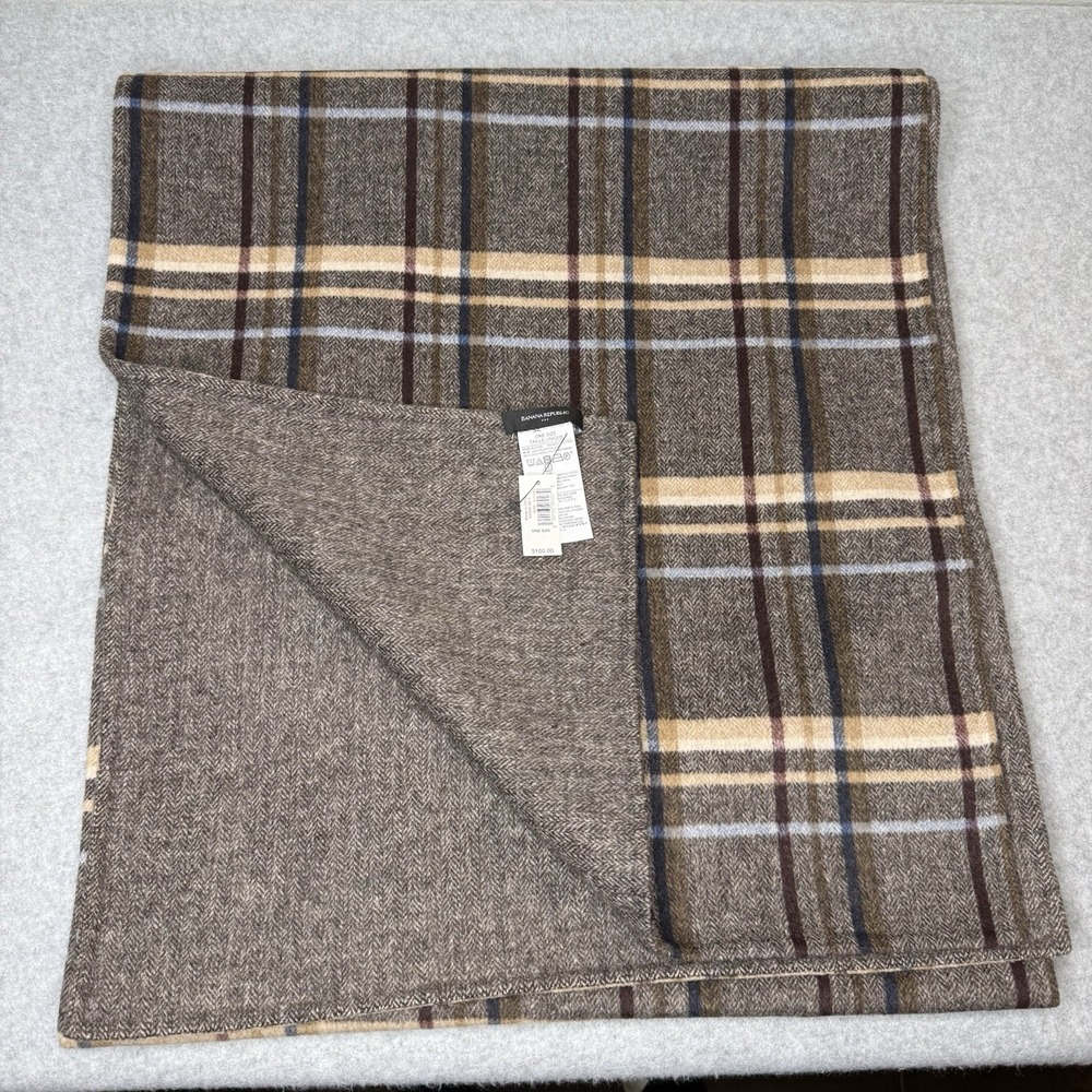 New Banana Republic Plaid Double Faced Scarf Polyester Wool Grey Glen Plaid
